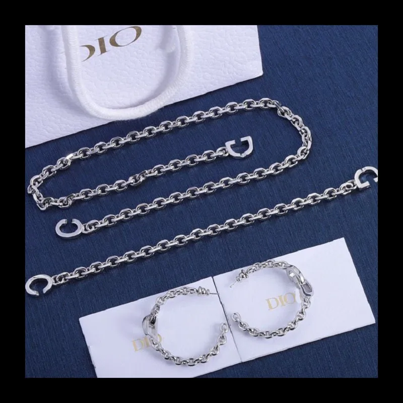 D Home CD Letter O Chain Свитер Цепочка Новая мода Премиум Ожерелье
D Home CD Letter O Chain Свитер Цепочка Новая мода Премиум Ожерелье