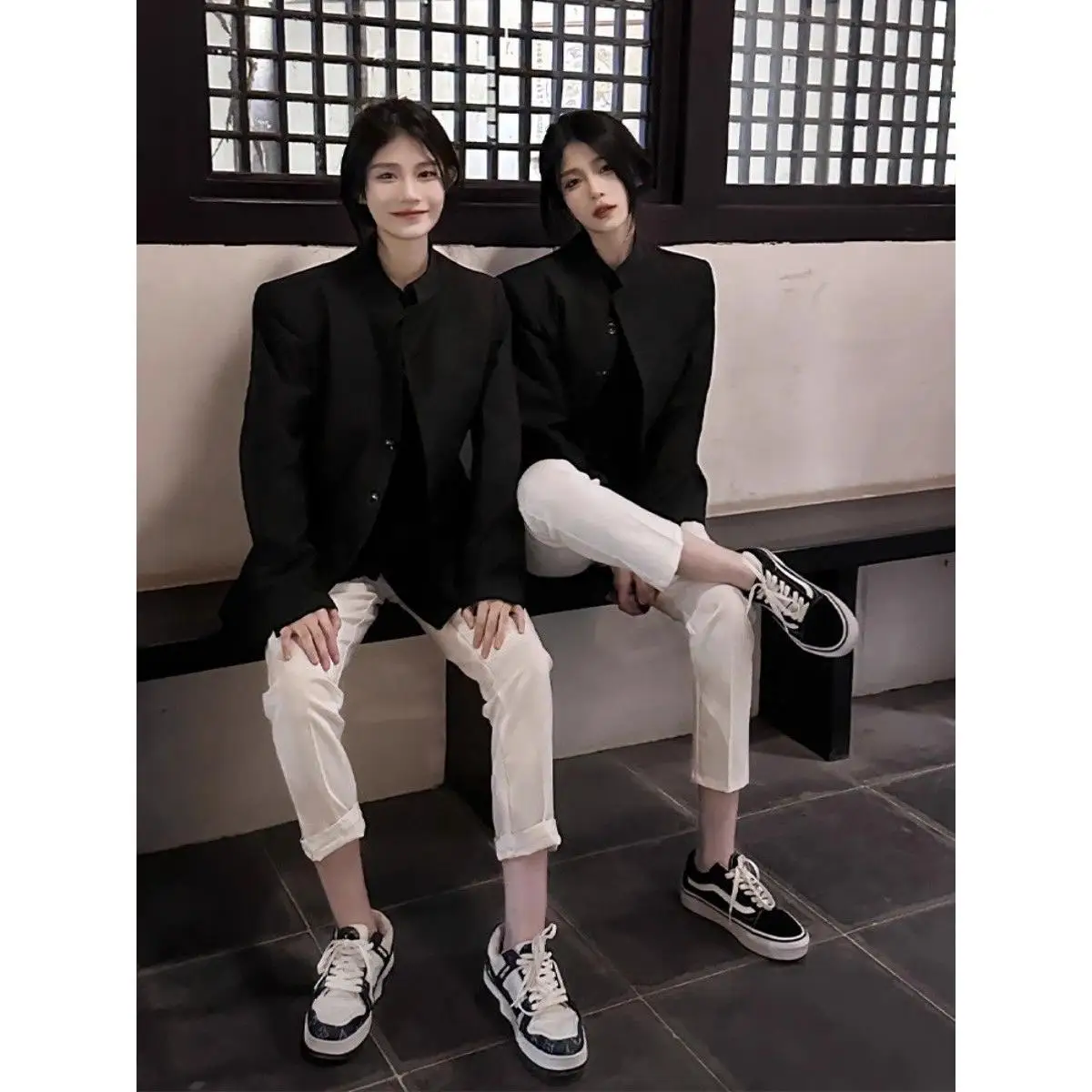 Ele Bla Jaet oulder Padded Men's Coat Sli Autumn Winter Outerwear for Young Men Stand Fit Polyester Material
Ele Bla Jaet oulder Padded Men's Coat Sli Autumn Winter Outerwear for Young Men Stand Fit Polyester Material