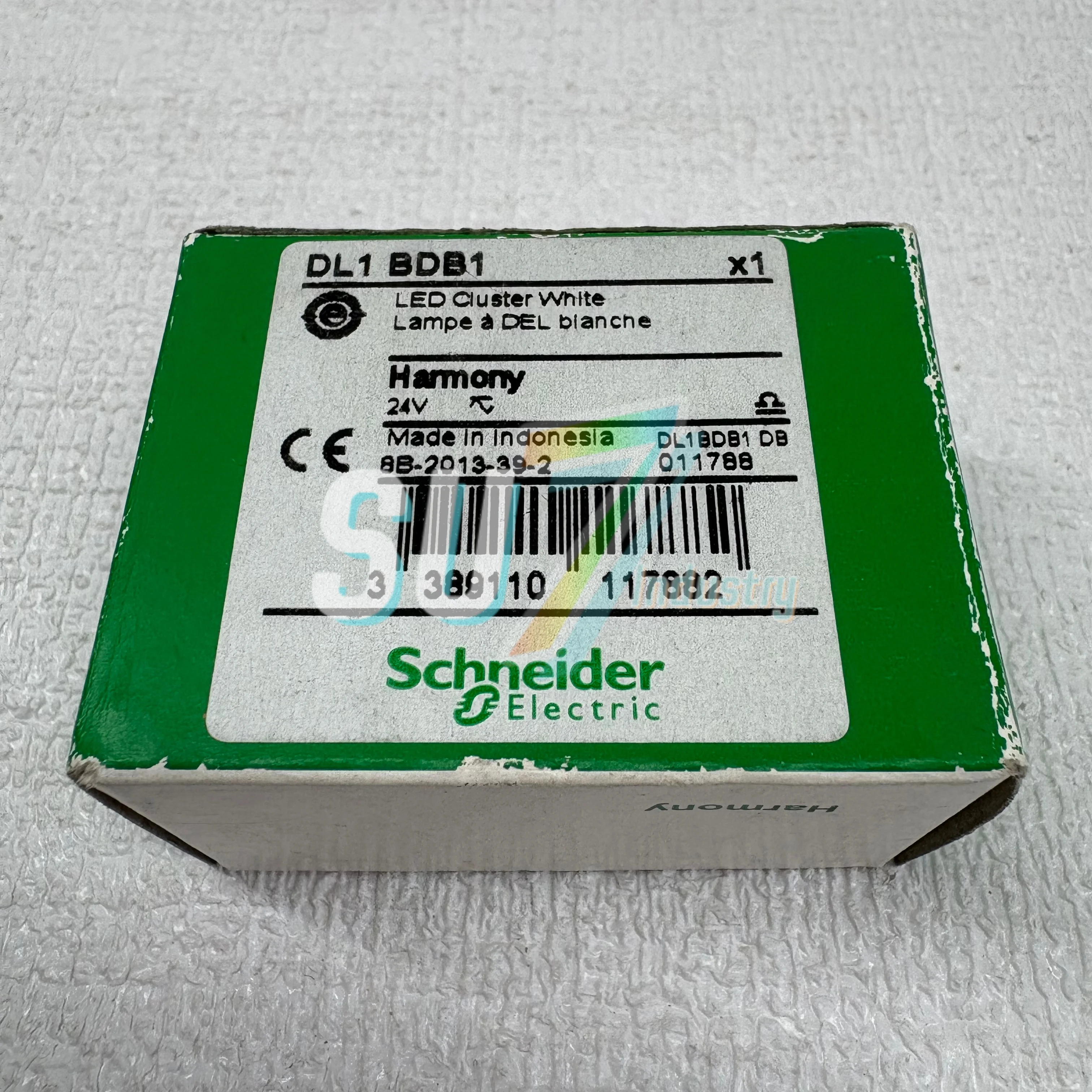 DL1 BDB1 White LED bulb new in box
DL1 BDB1 White LED bulb new in box