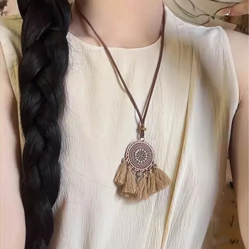 Tassel Ethnic Style Necklace Flower Butterfly Long Sweater Chain Neckchain Jewelry Accessories Bohemian Style Necklace Party
Tassel Ethnic Style Necklace Flower Butterfly Long Sweater Chain Neckchain Jewelry Accessories Bohemian Style Necklace Party
