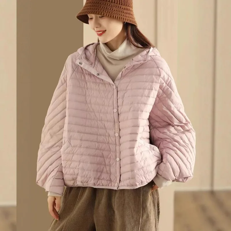 Women's White Duck Down Lightweight Down Jacket Hooded Jacket Short Jacket Short Style Winter New Style Retro Literary Loose Fit
Women's White Duck Down Lightweight Down Jacket Hooded Jacket Short Jacket Short Style Winter New Style Retro Literary Loose Fit