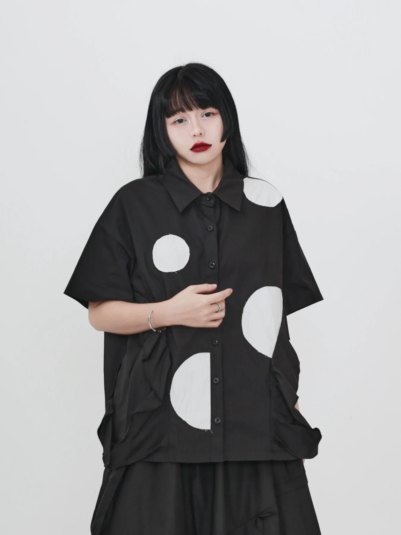 Simple Design k Sle 3D Embroidery Geometric Pattern ort Sve Women's irt Versatile Fun Summer Faion Ladies' Blouse
Simple Design k Sle 3D Embroidery Geometric Pattern ort Sve Women's irt Versatile Fun Summer Faion Ladies' Blouse