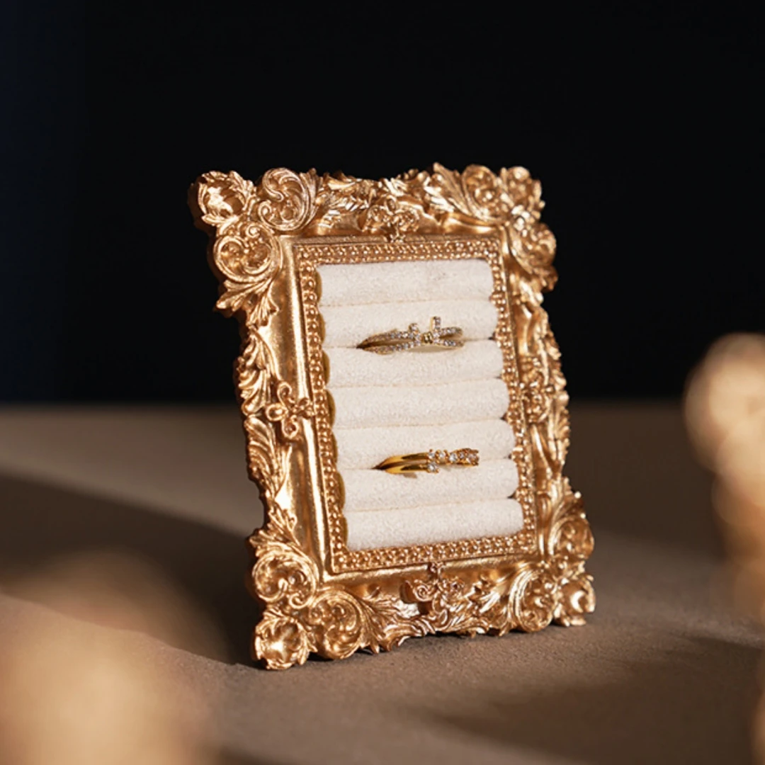 Винтажная фоторамка, подставка для ювелирных изделий, поднос для колец и сережек, держатель для ювелирных изделий, подарки на день рождения, свадебное обручальное кольцо, стеллаж для выставки товаров
Винтажная фоторамка, подставка для ювелирных изделий, поднос для колец и сережек, держатель для ювелирных изделий, подарки на день рождения, свадебное обручальное кольцо, стеллаж для выставки товаров