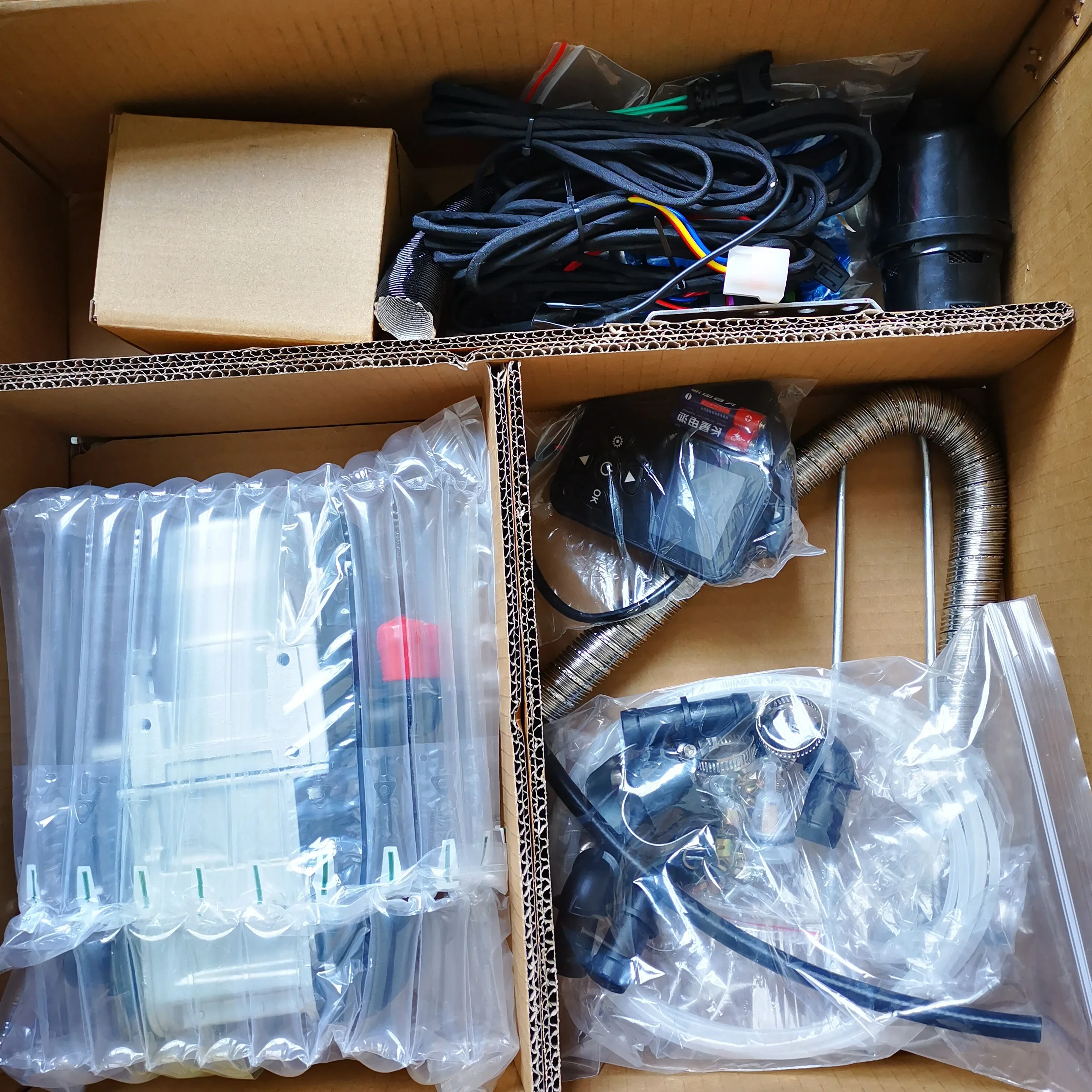 12V 5kW Engine Preheater Suitable Car SUV Mini Car
12V 5kW Engine Preheater Suitable Car SUV Mini Car