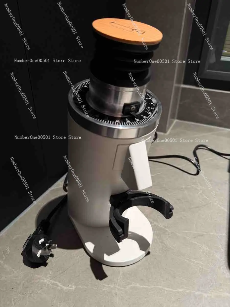Профессиональная домашняя электрическая кофемолка DF54 с плоскими жерновами 54 мм для эспрессо и пуровера (одна порция)
Профессиональная домашняя электрическая кофемолка DF54 с плоскими жерновами 54 мм для эспрессо и пуровера (одна порция)