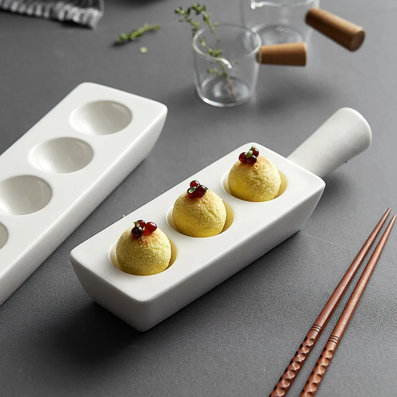 Cold dish seasoning grid plate ceramic three grid plate hotel tableware high-end exquisite dim sum Japanese Western dessert
Cold dish seasoning grid plate ceramic three grid plate hotel tableware high-end exquisite dim sum Japanese Western dessert