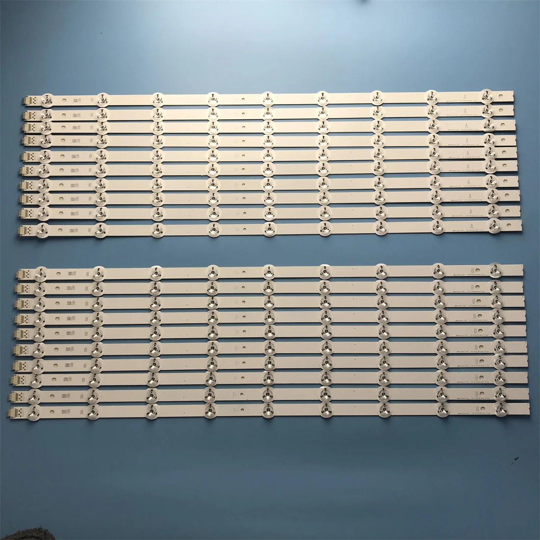 LED Backlight strip 9 lamp For 65"TV 65UC970V ZA LC650CQN FG F1 6916L 1919A 1920A 65 V15 Slim DRT Rev0.4 1 A B type
LED Backlight strip 9 lamp For 65"TV 65UC970V ZA LC650CQN FG F1 6916L 1919A 1920A 65 V15 Slim DRT Rev0.4 1 A B type