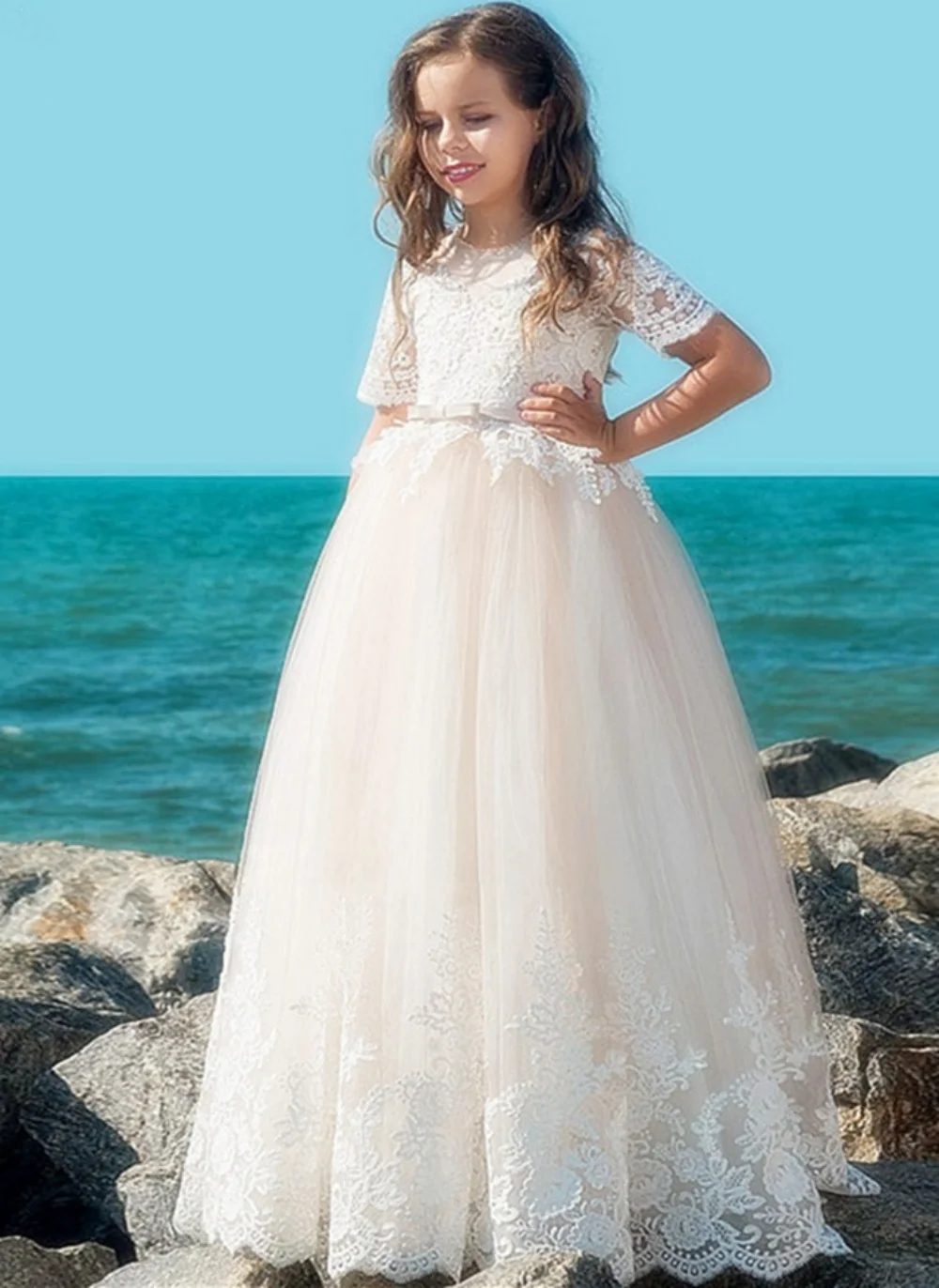 Tulle Lace Beaded Flower Girl Dress For Wedding Puffy Full Sleeve Floor Length Birthday Party First Communion Gowns
Tulle Lace Beaded Flower Girl Dress For Wedding Puffy Full Sleeve Floor Length Birthday Party First Communion Gowns