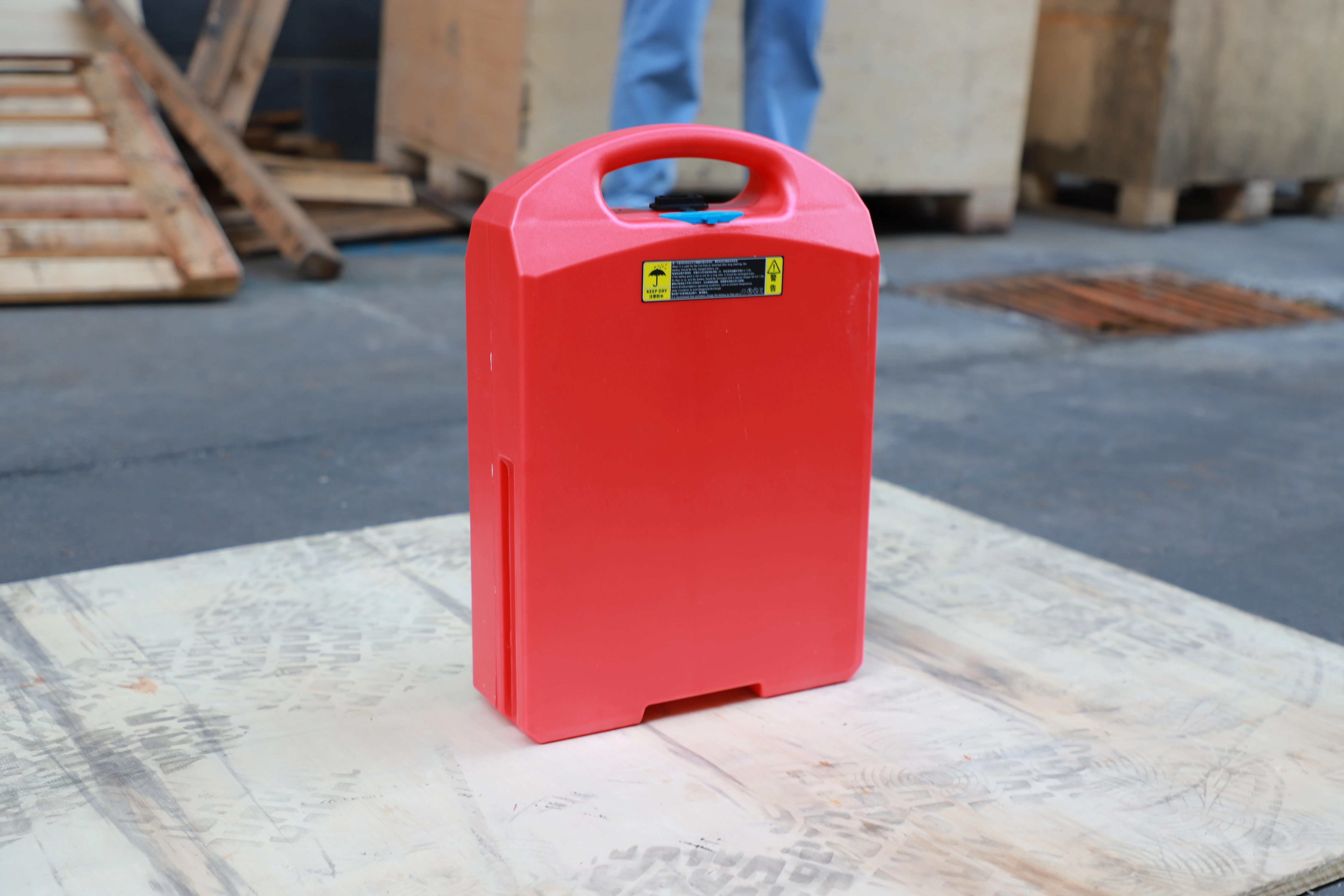 RED 48V 20Ah LiFePO4 Battery for Electric pallet jack Heli/Jiali DC20 CBD18/20J-LI3 4400LBS 4000+ cycles Lithium Battery
RED 48V 20Ah LiFePO4 Battery for Electric pallet jack Heli/Jiali DC20 CBD18/20J-LI3 4400LBS 4000+ cycles Lithium Battery