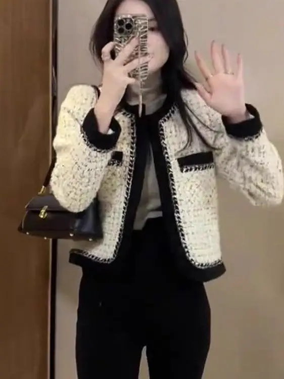 2025 Spring Autumn Ladylike ort Quilted Outerwear Women's Faion Ele Lady Sle Thiened Long Sve round Ne Coat
2025 Spring Autumn Ladylike ort Quilted Outerwear Women's Faion Ele Lady Sle Thiened Long Sve round Ne Coat