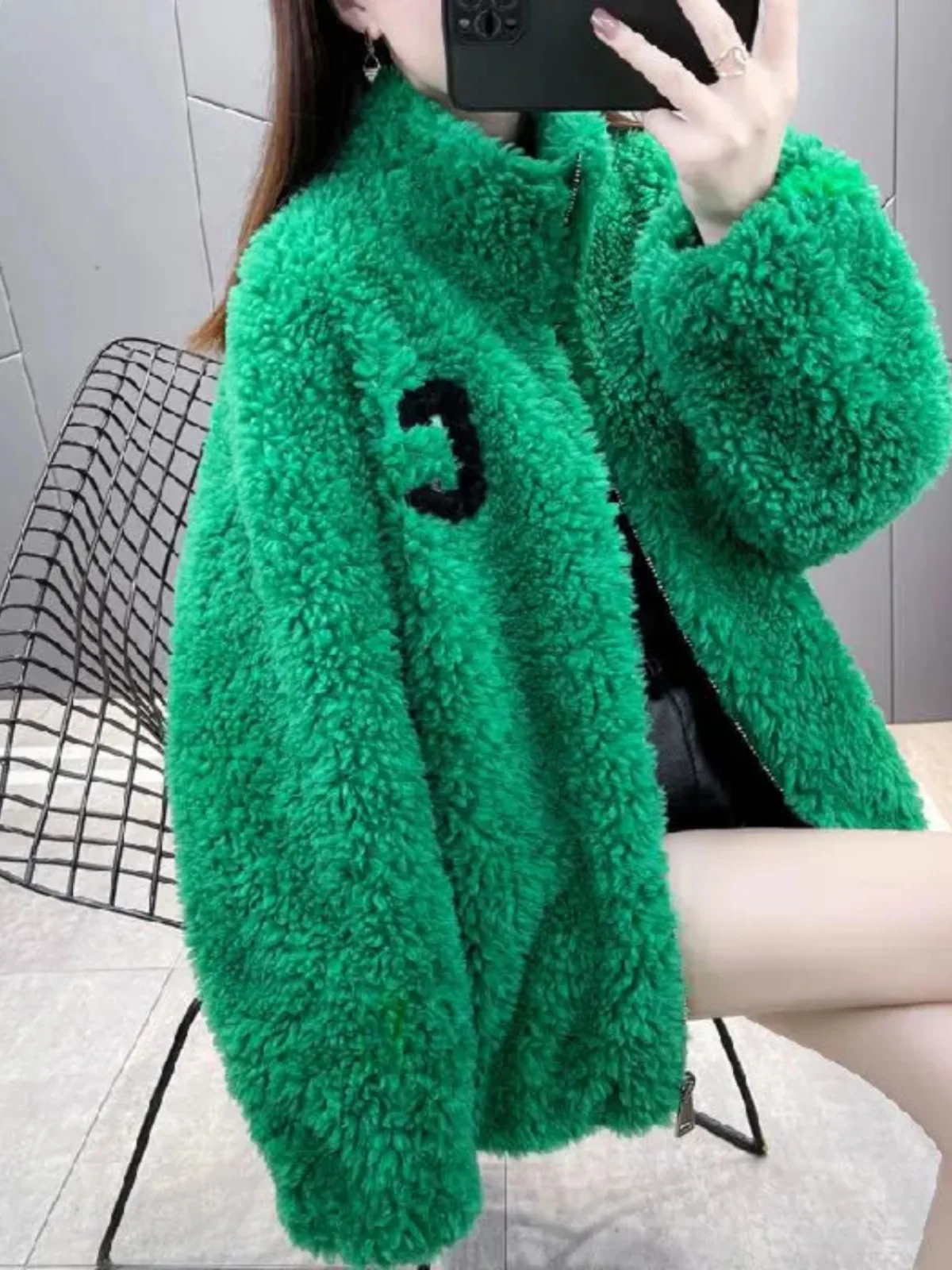 Plus Size Thiened Fce Hoodie Cardigan Zipper Stand Collar Jaet plus Size Winter Warm Outerwear for Women Large Clothing
Plus Size Thiened Fce Hoodie Cardigan Zipper Stand Collar Jaet plus Size Winter Warm Outerwear for Women Large Clothing