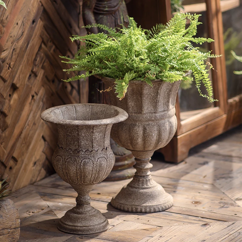 Ваза для цветов в римском стиле, ручной работы, из кованого железа, в стиле ар-деко, ретро, для винтажного домашнего декора, настольная, с эффектом состаривания
Ваза для цветов в римском стиле, ручной работы, из кованого железа, в стиле ар-деко, ретро, для винтажного домашнего декора, настольная, с эффектом состаривания