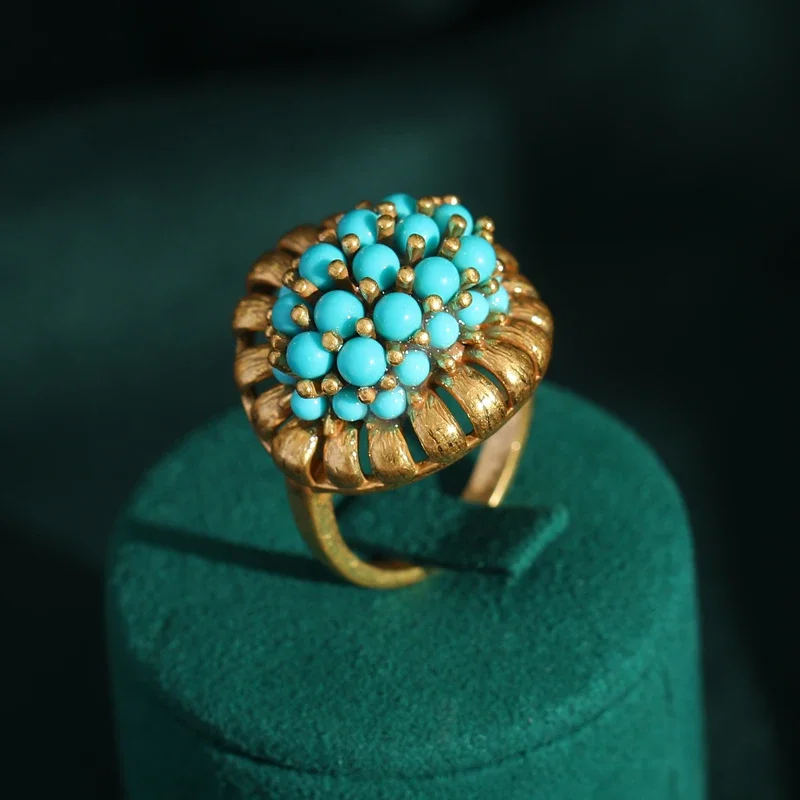 Victorian Retro 18K Gold Plated Adjustable Turquoise Cluster Ring - Luxurious Jewelry for Banquet & Daily Wear
Victorian Retro 18K Gold Plated Adjustable Turquoise Cluster Ring - Luxurious Jewelry for Banquet & Daily Wear