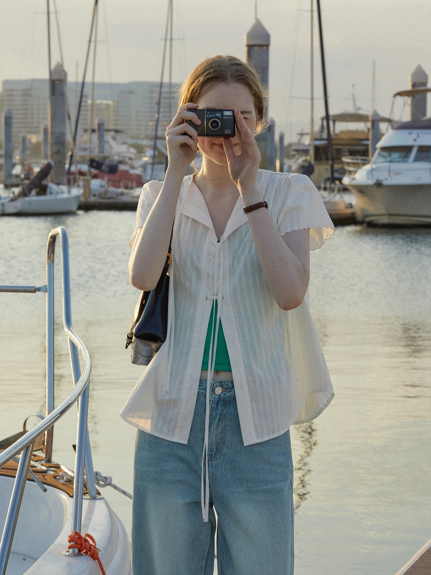 LLANO French Sle Loose Cotton irt Women's Summer Top with Bow Tie Romantic Ruffle Sve Outerwear Breathable V-Ne or...
LLANO French Sle Loose Cotton irt Women's Summer Top with Bow Tie Romantic Ruffle Sve Outerwear Breathable V-Ne or...