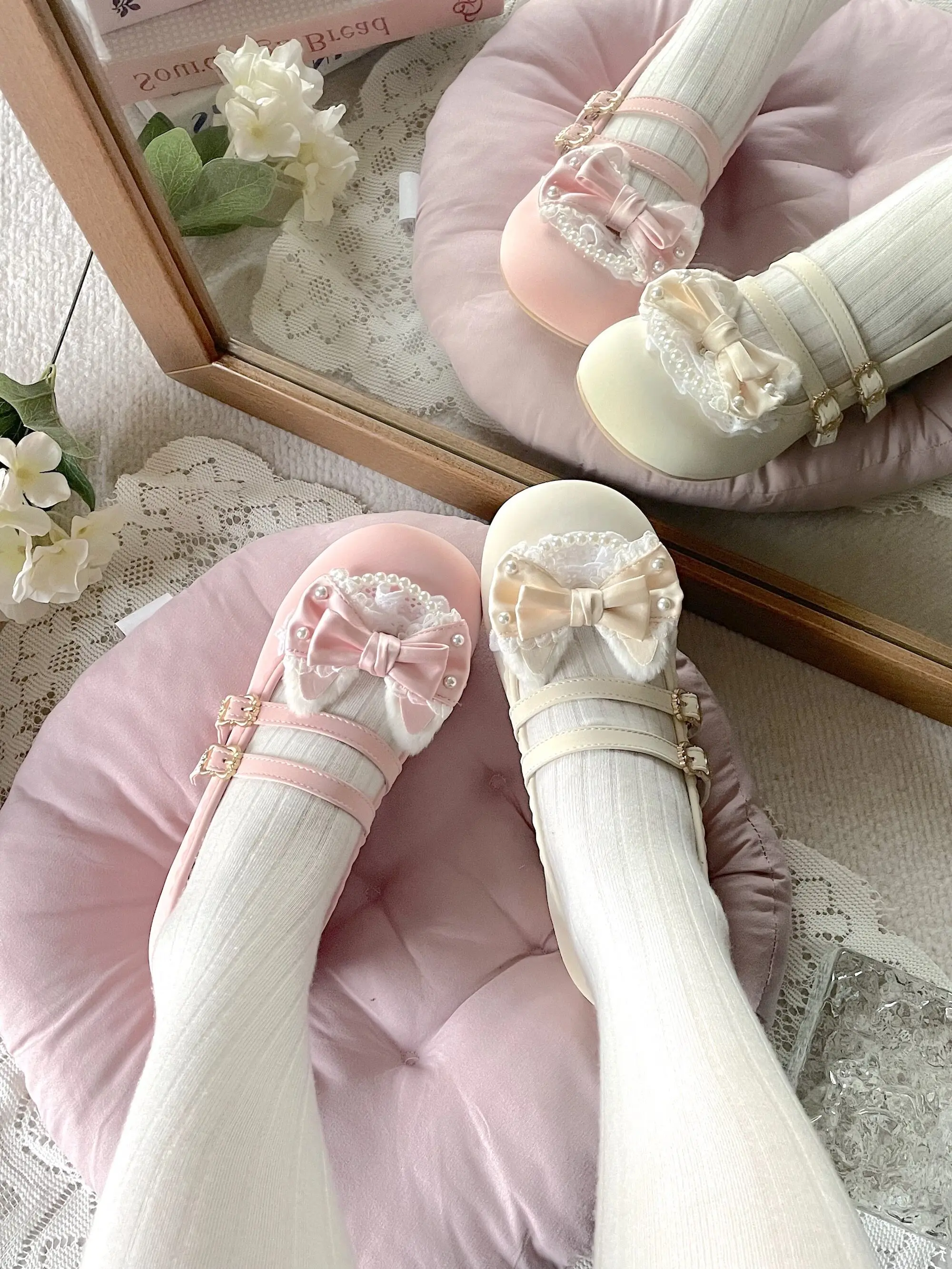 Lolita Mid Heel Shoes Women Elegant Pearl Bow Sweet Doll Style Mary Jane Shoes Japanese Sweet Girl Tea Party Shoes
Lolita Mid Heel Shoes Women Elegant Pearl Bow Sweet Doll Style Mary Jane Shoes Japanese Sweet Girl Tea Party Shoes