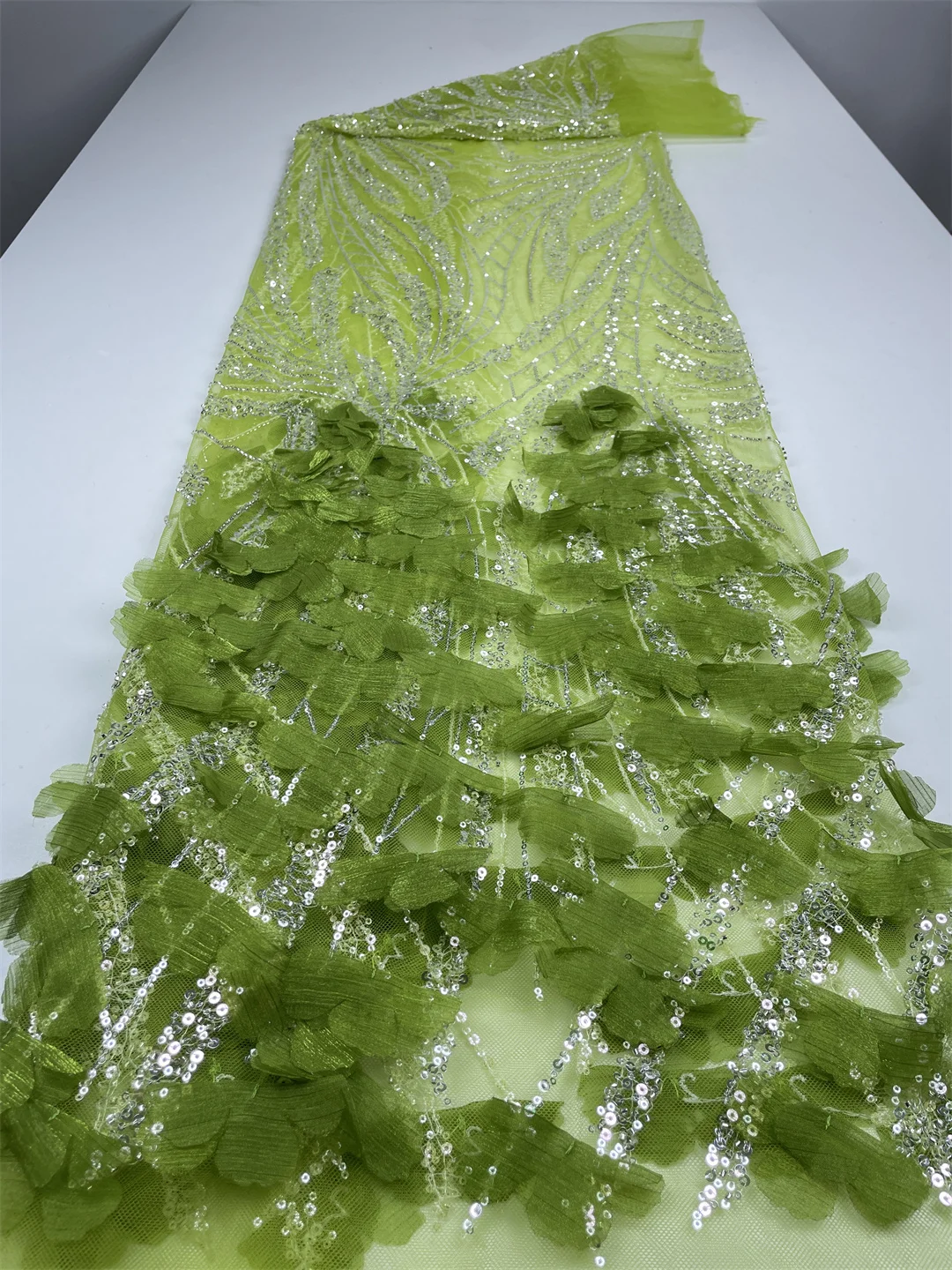 2025 African 3D Flowers Applique High Quality Beaded Embroidery French Nigerian Sequins Mesh Lace Fabric For Wedding Party Dress
2025 African 3D Flowers Applique High Quality Beaded Embroidery French Nigerian Sequins Mesh Lace Fabric For Wedding Party Dress