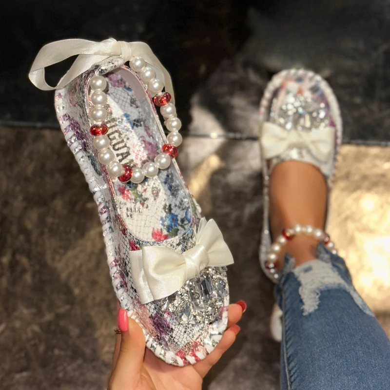 Women's Rhinestone Bow Embellishment Weaving Style Comfortable Summer New Sandals Women Fashionable Vintage Beach Sandals 2026
Women's Rhinestone Bow Embellishment Weaving Style Comfortable Summer New Sandals Women Fashionable Vintage Beach Sandals 2026