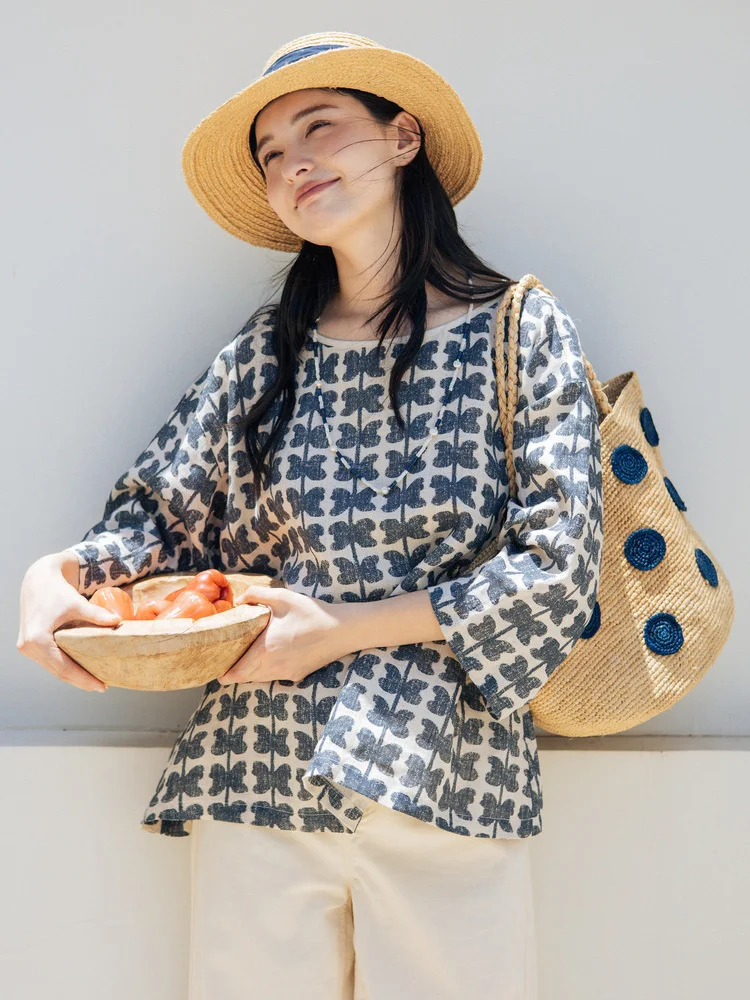 Женская свободная льняная футболка с коротким рукавом, с цветочным принтом, в винтажном художественном стиле, удобная, повседневная
Женская свободная льняная футболка с коротким рукавом, с цветочным принтом, в винтажном художественном стиле, удобная, повседневная