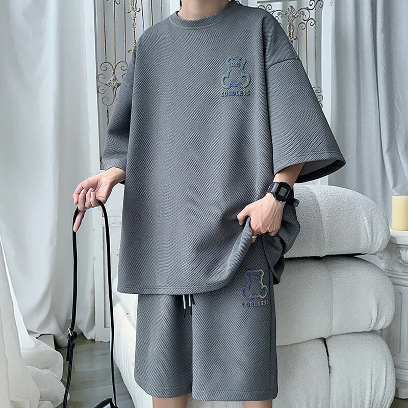 Men's Casual 2-Piece Sportswear Set Streetwear Fashion Tracksuit T-Shirts and Shorts Beachwear Summer Sweatshirt T-Shirts Set
Men's Casual 2-Piece Sportswear Set Streetwear Fashion Tracksuit T-Shirts and Shorts Beachwear Summer Sweatshirt T-Shirts Set