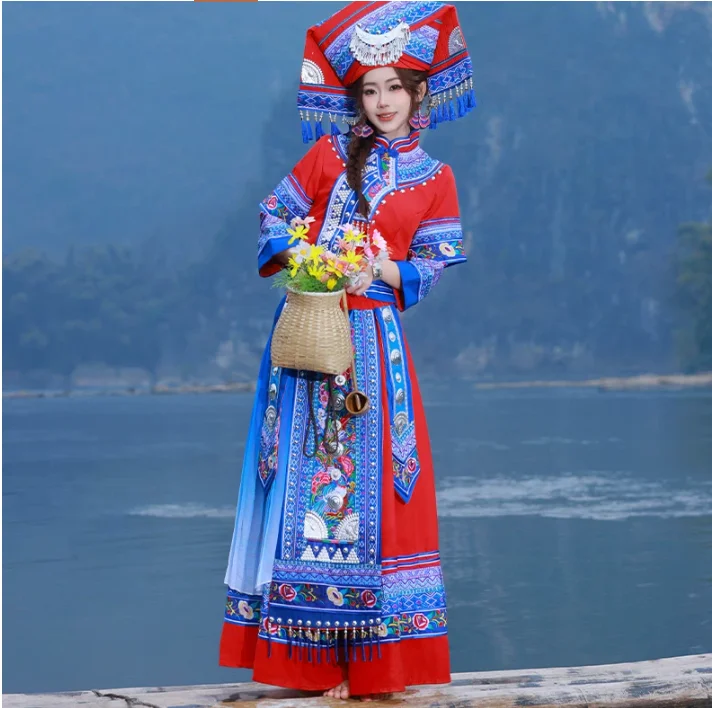 Ethnic Minority Clothing Guangxi Zhuang Exquisite Embroidery Stage Performance Set
Ethnic Minority Clothing Guangxi Zhuang Exquisite Embroidery Stage Performance Set