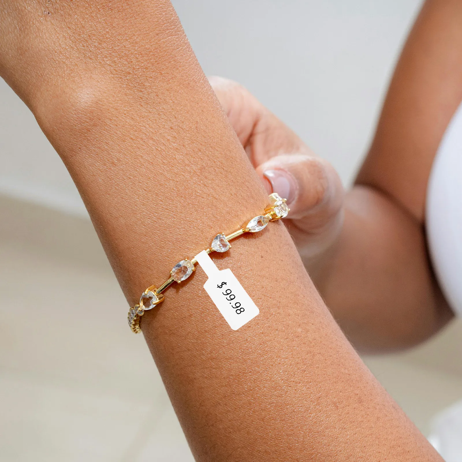 2000Pcs Self Adhesive Jewelry Price Tags Rectangular Blank White Labels for Earrings Necklaces Bracelets Rings Retail Display
2000Pcs Self Adhesive Jewelry Price Tags Rectangular Blank White Labels for Earrings Necklaces Bracelets Rings Retail Display