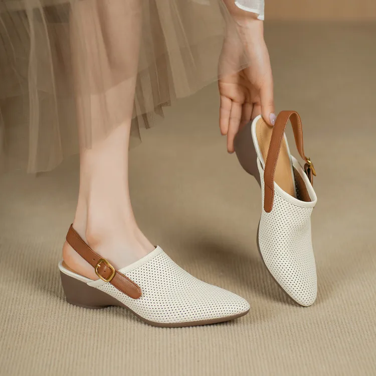 NEW Summer Women Sandals Split Leather Shoes for Women Pionted Toe Chunky Heel Shoes Cover Toe Slingback Sandals Hollow Shoes
NEW Summer Women Sandals Split Leather Shoes for Women Pionted Toe Chunky Heel Shoes Cover Toe Slingback Sandals Hollow Shoes