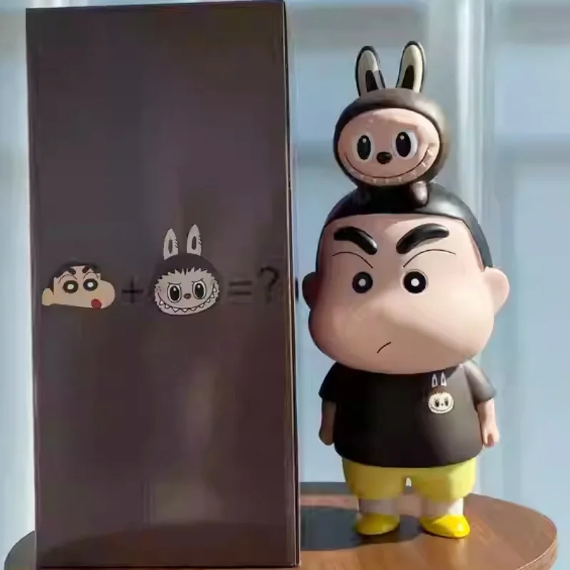 Original 42cm Labubu Xiao Xin Shin-Chan Nohara As A Gift For A Boyfriend Or Girlfriend A Collectible Ornament Decoration
Original 42cm Labubu Xiao Xin Shin-Chan Nohara As A Gift For A Boyfriend Or Girlfriend A Collectible Ornament Decoration