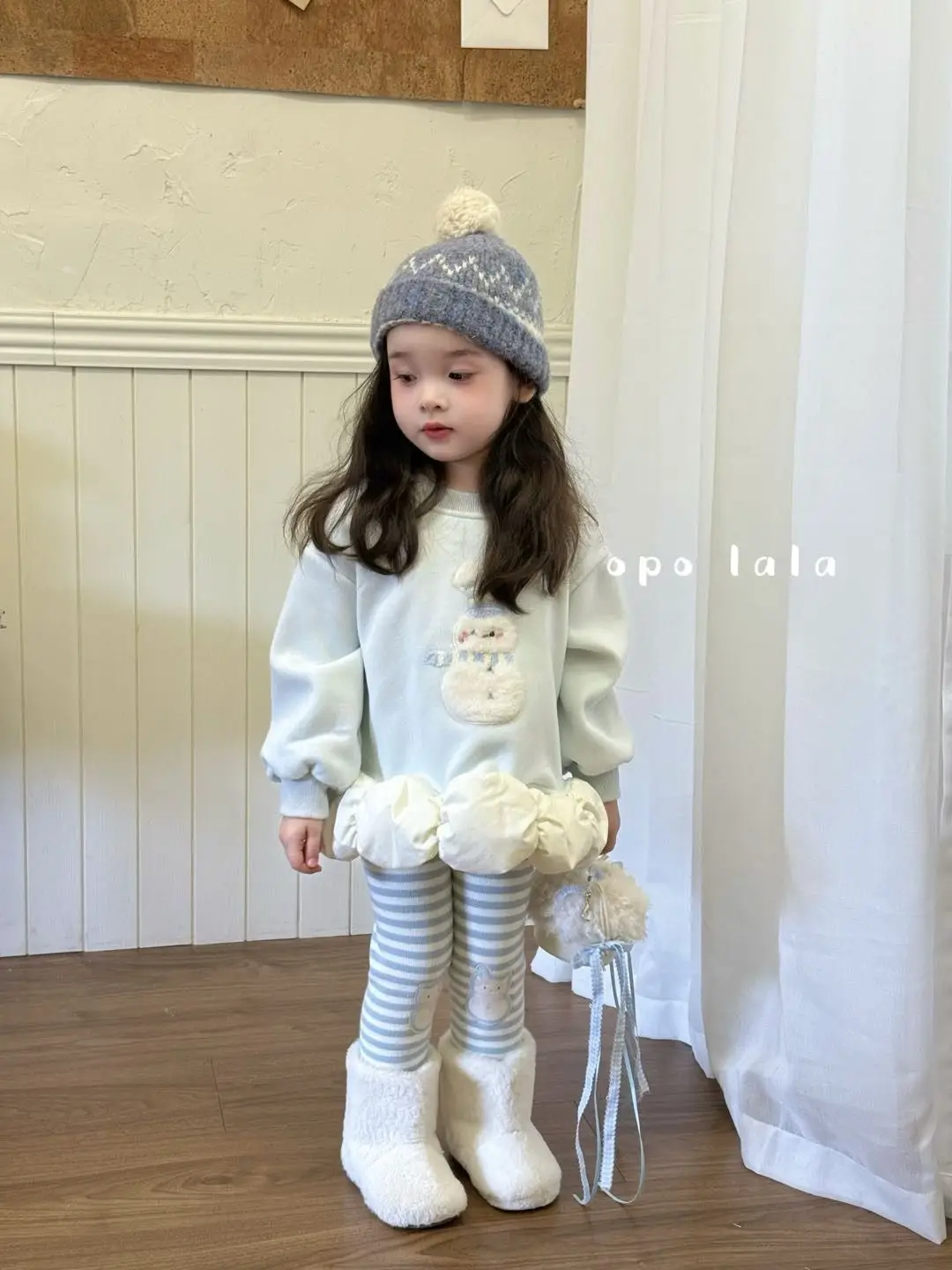 Fashion Kids Girls Princess 2pcs Clothes Set Autumn Winter Children Cartoon Plus Velvet Cute Top Pullover Shirts+Striped legging
Fashion Kids Girls Princess 2pcs Clothes Set Autumn Winter Children Cartoon Plus Velvet Cute Top Pullover Shirts+Striped legging