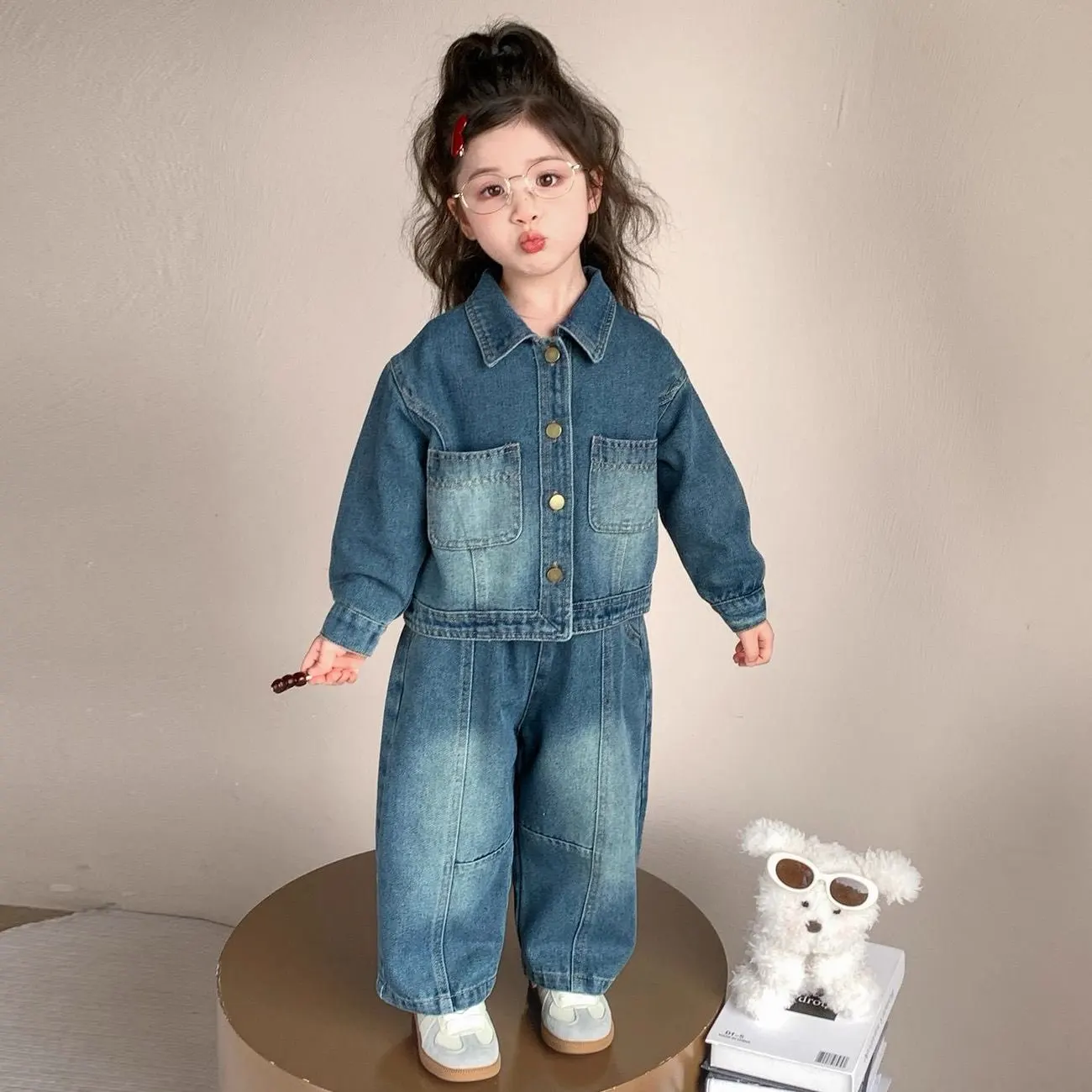 Girls' Fashion Set 2026 Spring and Autumn New Children's Casual Denim Jacket+Jeans Two Piece Set
Girls' Fashion Set 2026 Spring and Autumn New Children's Casual Denim Jacket+Jeans Two Piece Set
