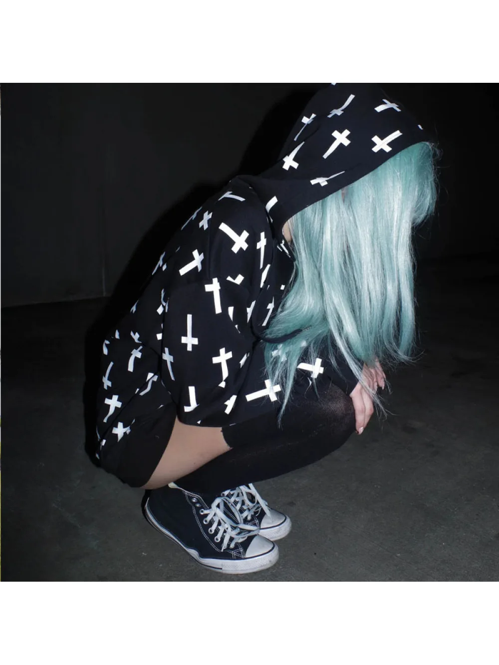 2026 New Y2K Retro Cross Print Zipper Hoodie Dark Gothic Street Style Loose cardigan Hoodie Casual Top Fashion Trend Personality
2026 New Y2K Retro Cross Print Zipper Hoodie Dark Gothic Street Style Loose cardigan Hoodie Casual Top Fashion Trend Personality