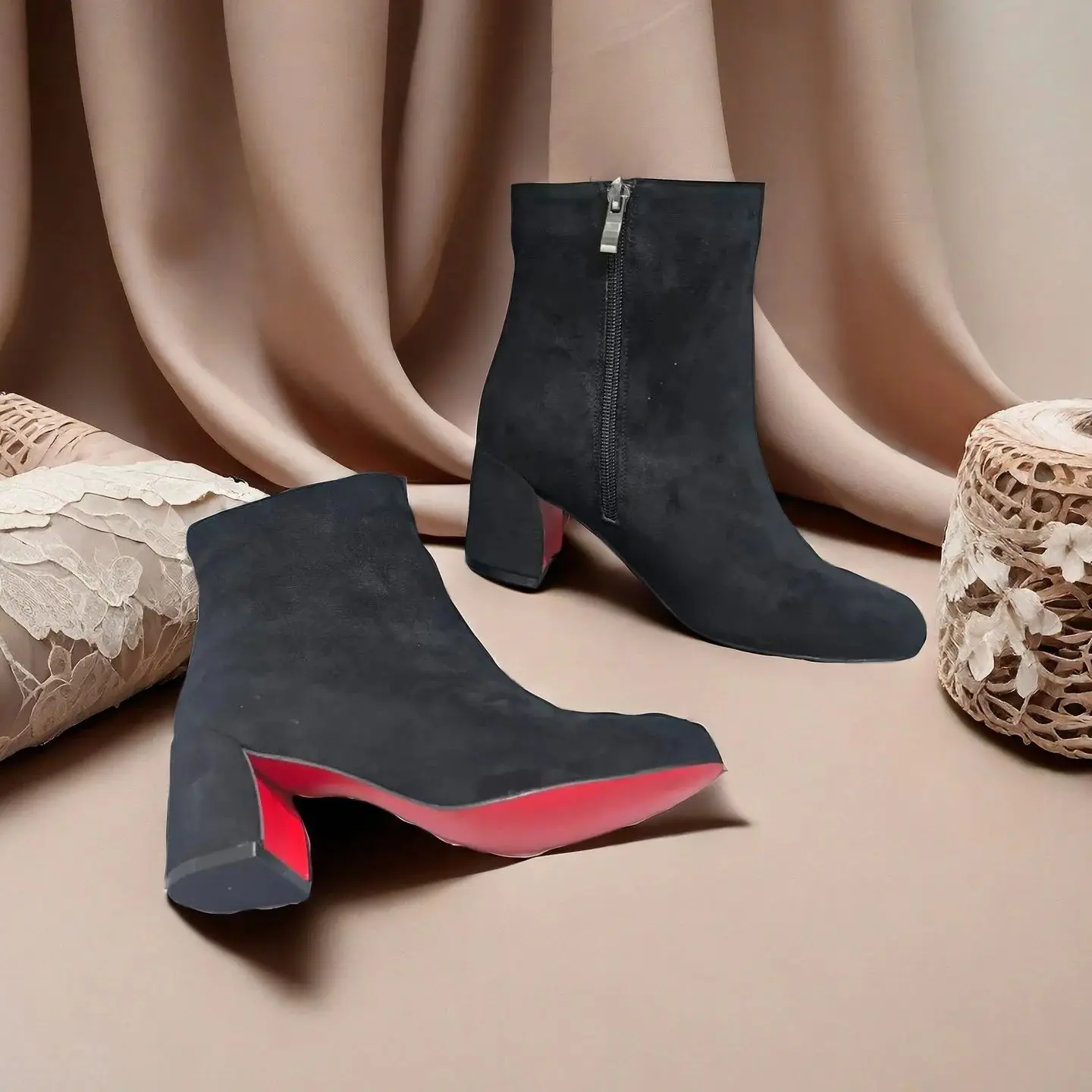 Черные фланелевые женские короткие сапоги до середины икры с молнией сзади, вечерние туфли на массивном среднем каблуке с круглым носком, красная подошва Botas Para Dama
Черные фланелевые женские короткие сапоги до середины икры с молнией сзади, вечерние туфли на массивном среднем каблуке с круглым носком, красная подошва Botas Para Dama