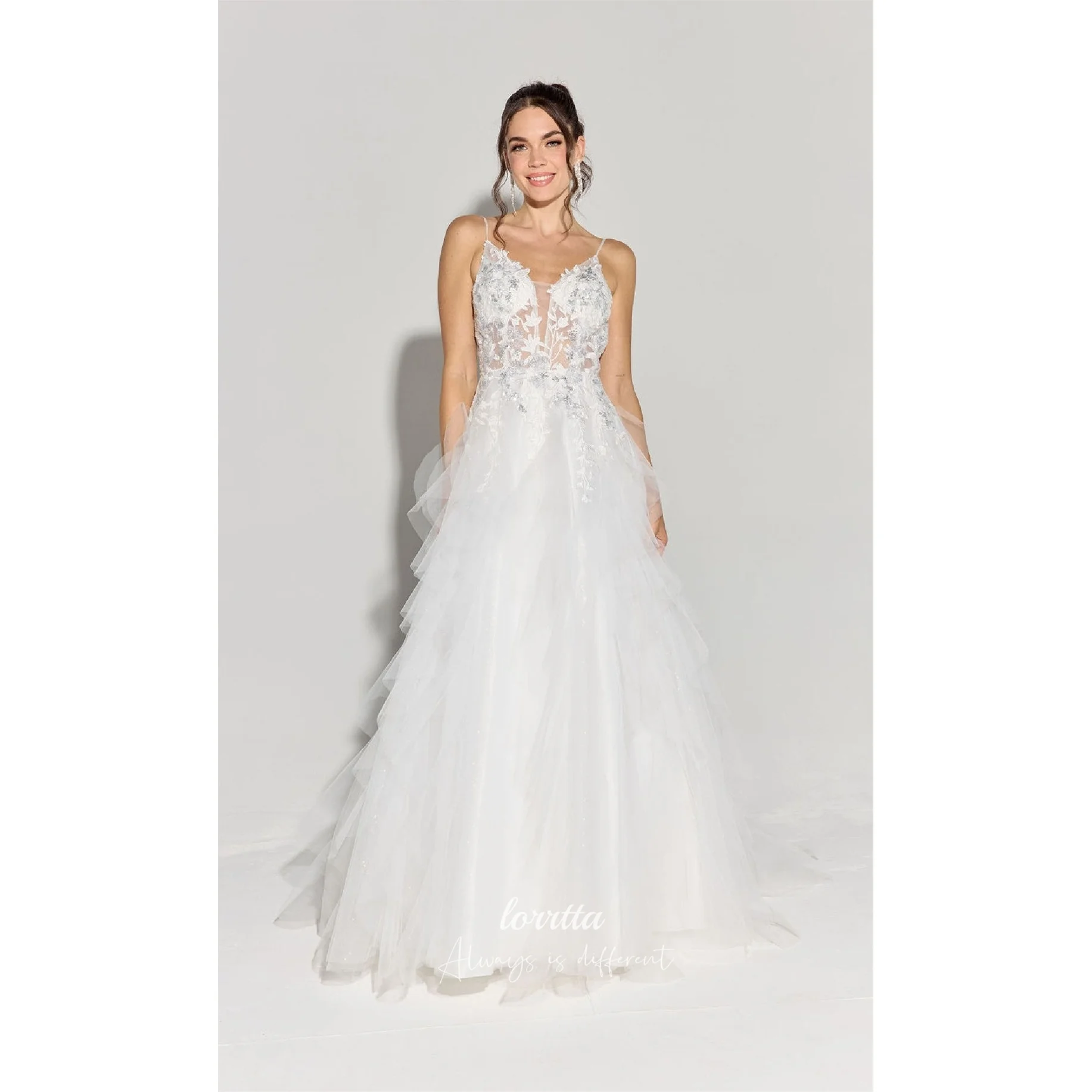 Lorrtta Tulle V-Neck White A-Line Evening Dress 2026 Prom Dress Women's Ladies Custom Made Lace Customized Robes de Soirée
Lorrtta Tulle V-Neck White A-Line Evening Dress 2026 Prom Dress Women's Ladies Custom Made Lace Customized Robes de Soirée