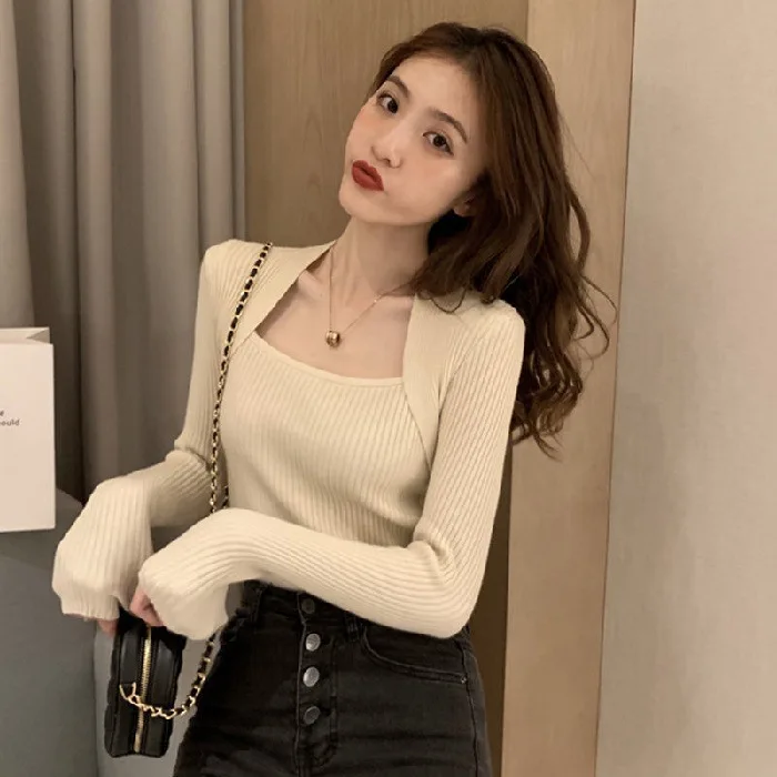 Fashionable Pure Color Knitted Base Shirt Square Collar Sexy All-Match Women's Autumn Winter Top Stylish Long Sleeve Sweater
Fashionable Pure Color Knitted Base Shirt Square Collar Sexy All-Match Women's Autumn Winter Top Stylish Long Sleeve Sweater