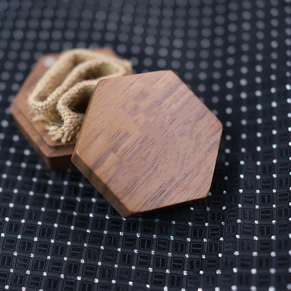 Jewelry Box Packaging Presentoir Wedding Gift for Ceremony Rings Holder Jewerly Container Proposal Case Wooden Packing
Jewelry Box Packaging Presentoir Wedding Gift for Ceremony Rings Holder Jewerly Container Proposal Case Wooden Packing