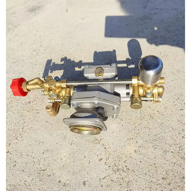 Sprayer Pump for 2-4Stroke Engine Standard Brass Pump with Grease Cup Spraying Knapsack Power Pump Head
Sprayer Pump for 2-4Stroke Engine Standard Brass Pump with Grease Cup Spraying Knapsack Power Pump Head