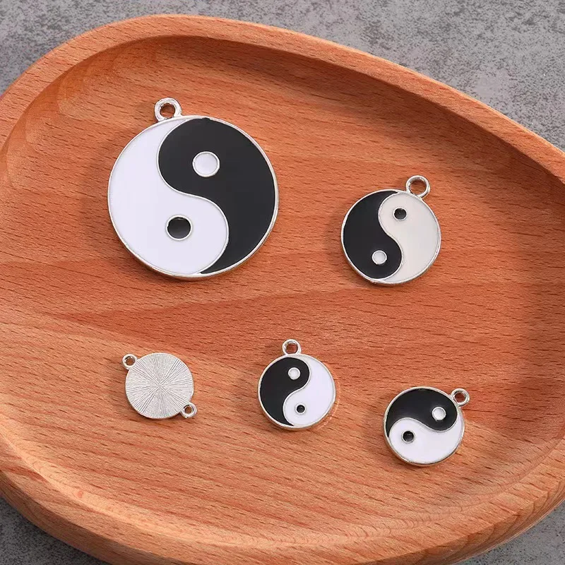 DIY Yin and Yang alloy accessories, Tai Chi series handcrafted materials, fashionable clothing accessories
DIY Yin and Yang alloy accessories, Tai Chi series handcrafted materials, fashionable clothing accessories