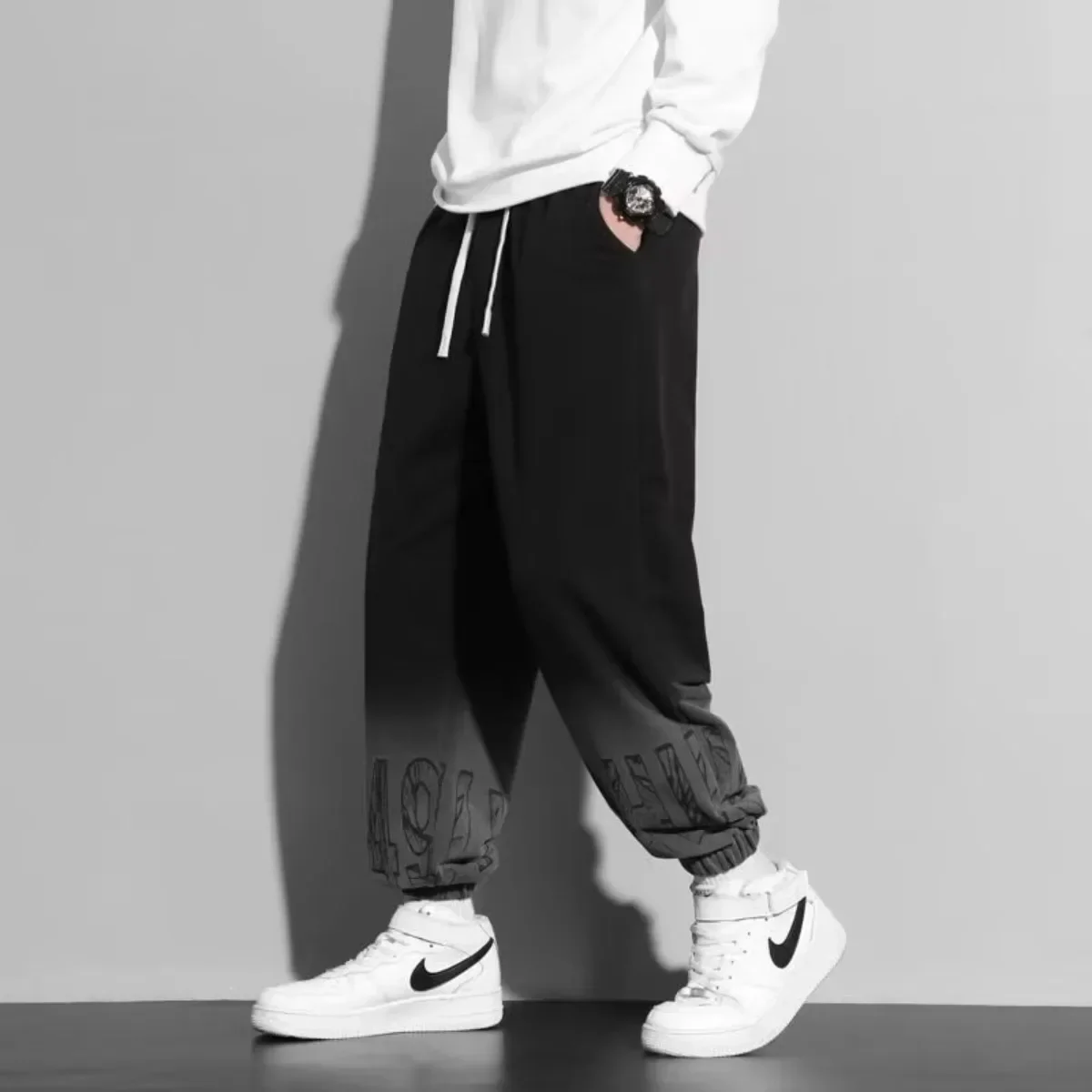 Casual Long Jogger Sweat Pants Men for Quick Drying Spring and Summer Trendy Straight Leg Loose Fashion Gradient Trousers
Casual Long Jogger Sweat Pants Men for Quick Drying Spring and Summer Trendy Straight Leg Loose Fashion Gradient Trousers