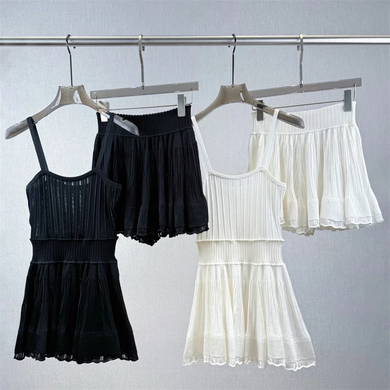 Women's two pieces set New elastic knitted slim fit shorts set for autumn 2025 Sexy backless suspender sleeveless top mini pants
Women's two pieces set New elastic knitted slim fit shorts set for autumn 2025 Sexy backless suspender sleeveless top mini pants