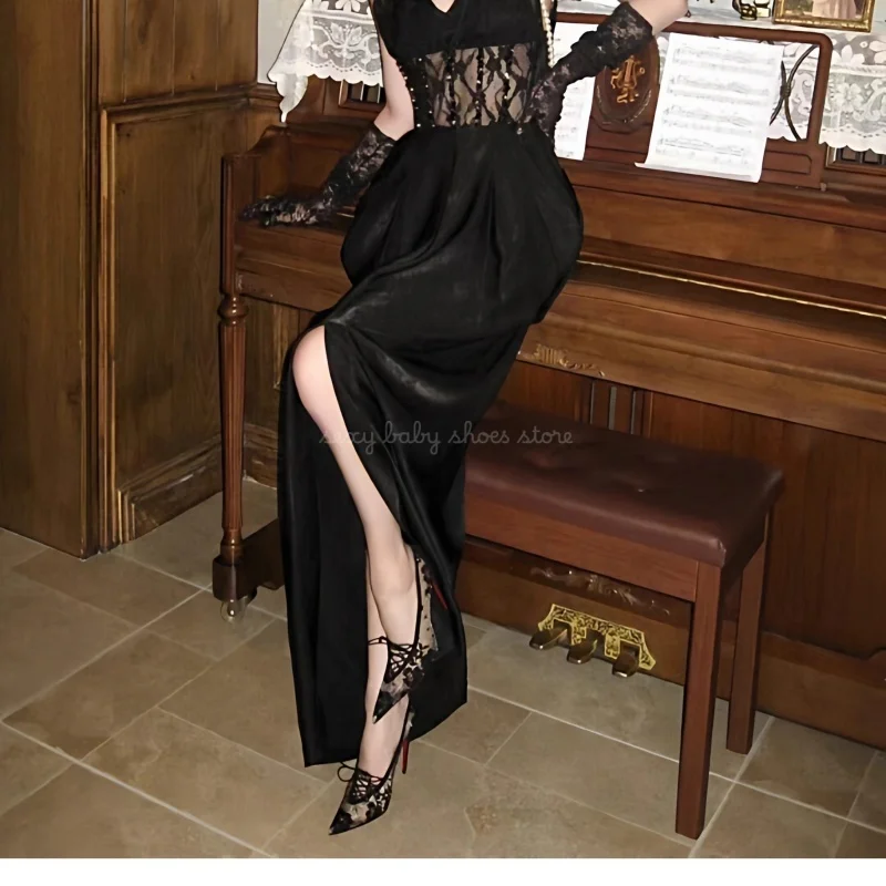 Sexy Lace Mesh Straps High Heels Single Shoes Women Gothic Slim Heels Pointed Pumps High-End Black Red Soled Shoes for Lady
Sexy Lace Mesh Straps High Heels Single Shoes Women Gothic Slim Heels Pointed Pumps High-End Black Red Soled Shoes for Lady