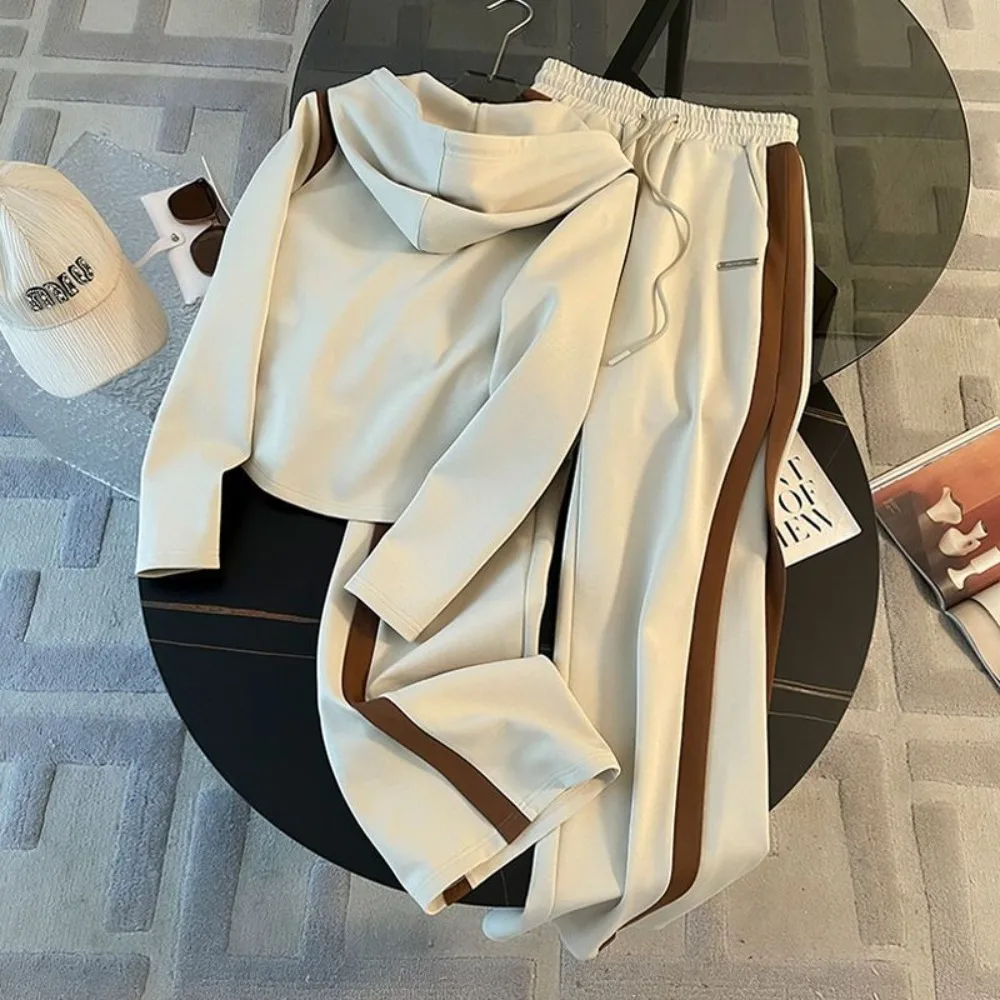Ladies' casual sports suit Spring Autumn foreign style and thin contrasting colors hooded sweater wide-leg pants two-piece set
Ladies' casual sports suit Spring Autumn foreign style and thin contrasting colors hooded sweater wide-leg pants two-piece set