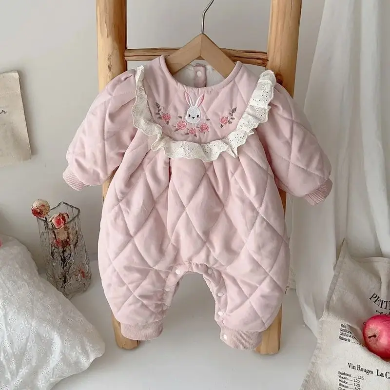 Baby Girls Romper Cute Rabbit Embroidery Ruffle Lace Warm Padded Jumpsuit For Winter Soft Velvet Infant Outfits 3-24 Months
Baby Girls Romper Cute Rabbit Embroidery Ruffle Lace Warm Padded Jumpsuit For Winter Soft Velvet Infant Outfits 3-24 Months