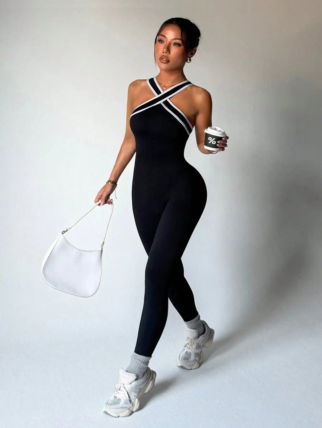 Dewbera Women's Seamless Workout Jumpsuits Striped Halter Neck Casual Yoga Jumpsuit One Piece Compression Jumpsuit Gym Jumpsuits Tummy Control Jump Suit
Dewbera Women's Seamless Workout Jumpsuits Striped Halter Neck Casual Yoga Jumpsuit One Piece Compression Jumpsuit Gym Jumpsuits Tummy Control Jump Suit