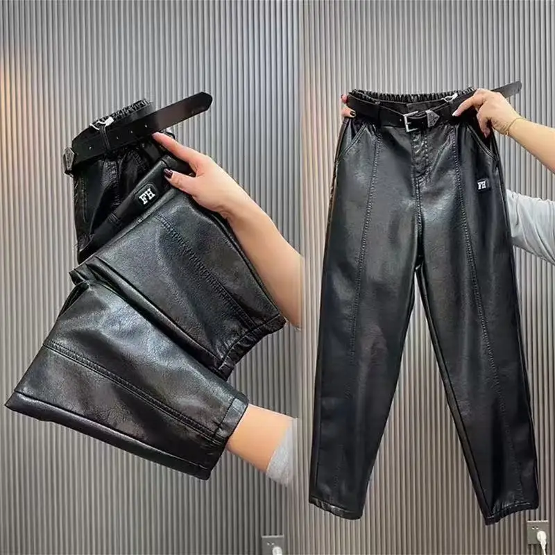 Fashion Y2k Leather Pants High Quality PU Casual Straight Leg Pant Loose Slimming Plus Size Highs Waist Haren Trousers Women
Fashion Y2k Leather Pants High Quality PU Casual Straight Leg Pant Loose Slimming Plus Size Highs Waist Haren Trousers Women