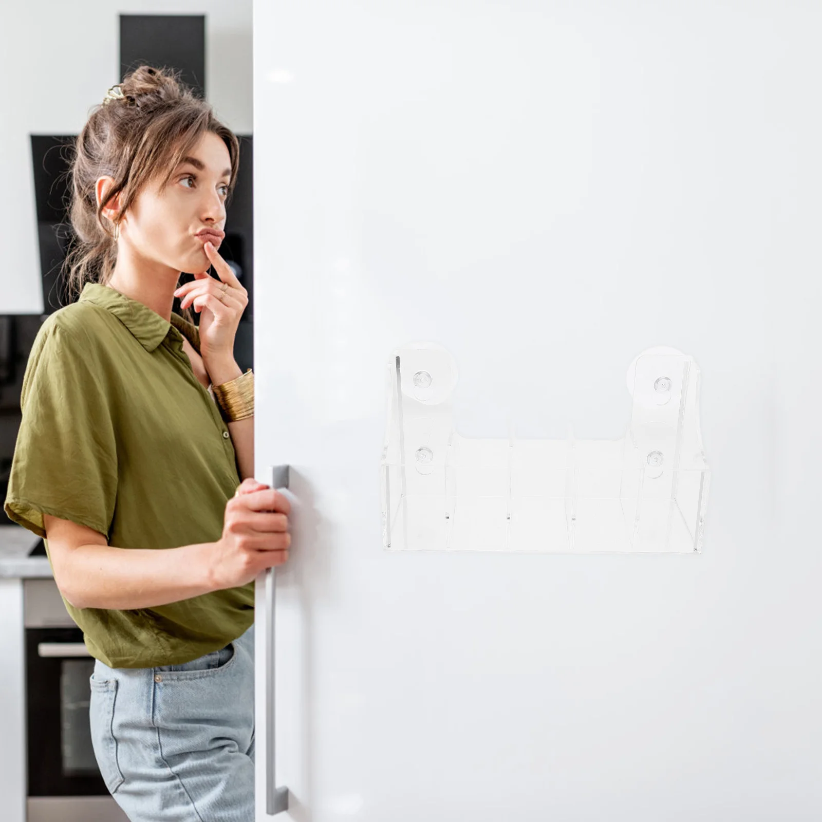 Refrigerator Suction Cup Storage Rack Acrylic Box Beverage Organizer Clear Material Fridge Compartment Holder Kitchen Shelf 
Refrigerator Suction Cup Storage Rack Acrylic Box Beverage Organizer Clear Material Fridge Compartment Holder Kitchen Shelf