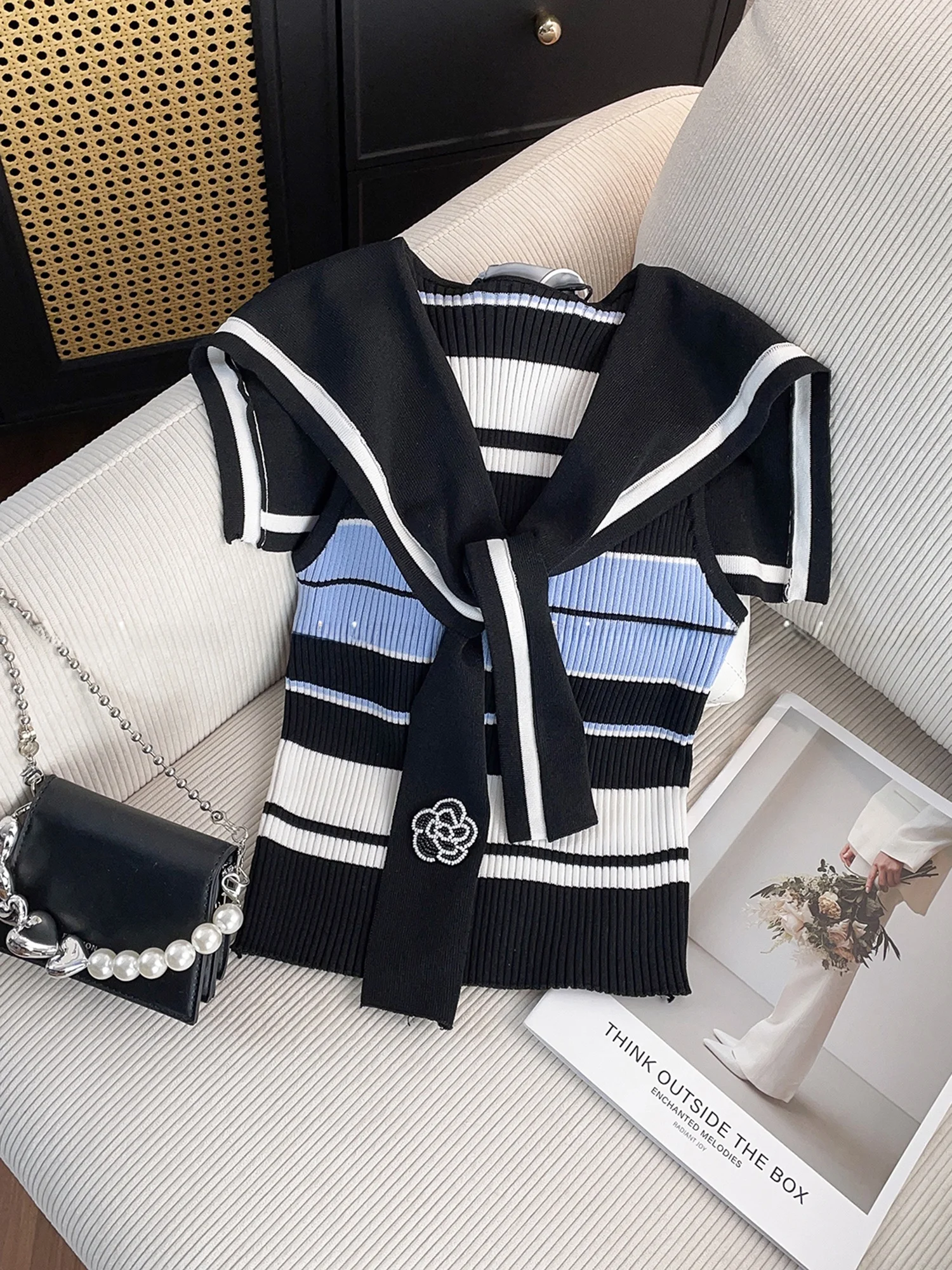 Faionable Stripe Color Blo Navy Collar Svel Knitted Vest Anti-Aging Summer New Casual Sle Versatile Knitwear Top
Faionable Stripe Color Blo Navy Collar Svel Knitted Vest Anti-Aging Summer New Casual Sle Versatile Knitwear Top