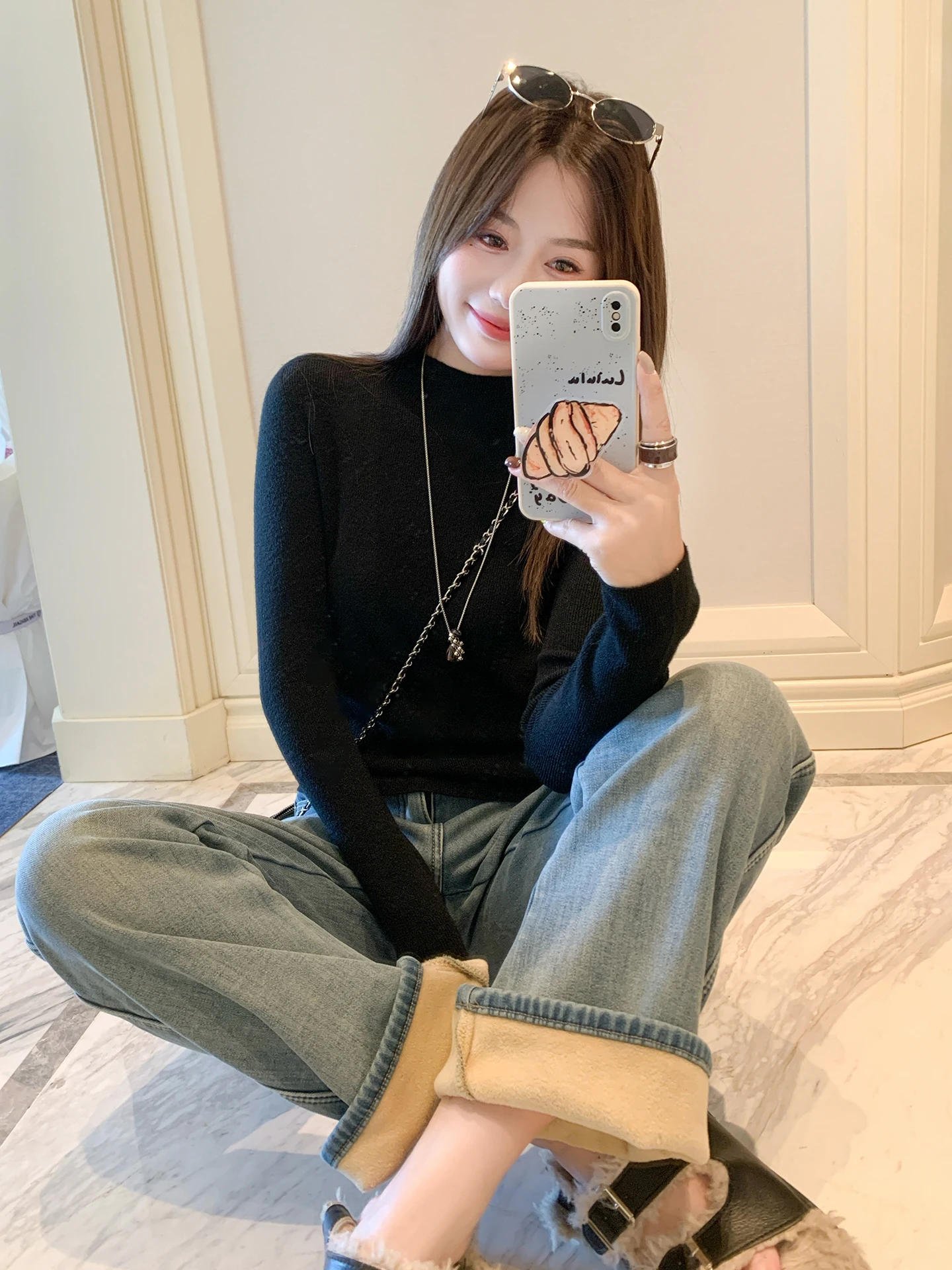 Korean Sle Long Sve Slim Fit Knitted Sweater Women's f High Collar Base Layer irt Inner Wear Top for Autumn Winter
Korean Sle Long Sve Slim Fit Knitted Sweater Women's f High Collar Base Layer irt Inner Wear Top for Autumn Winter