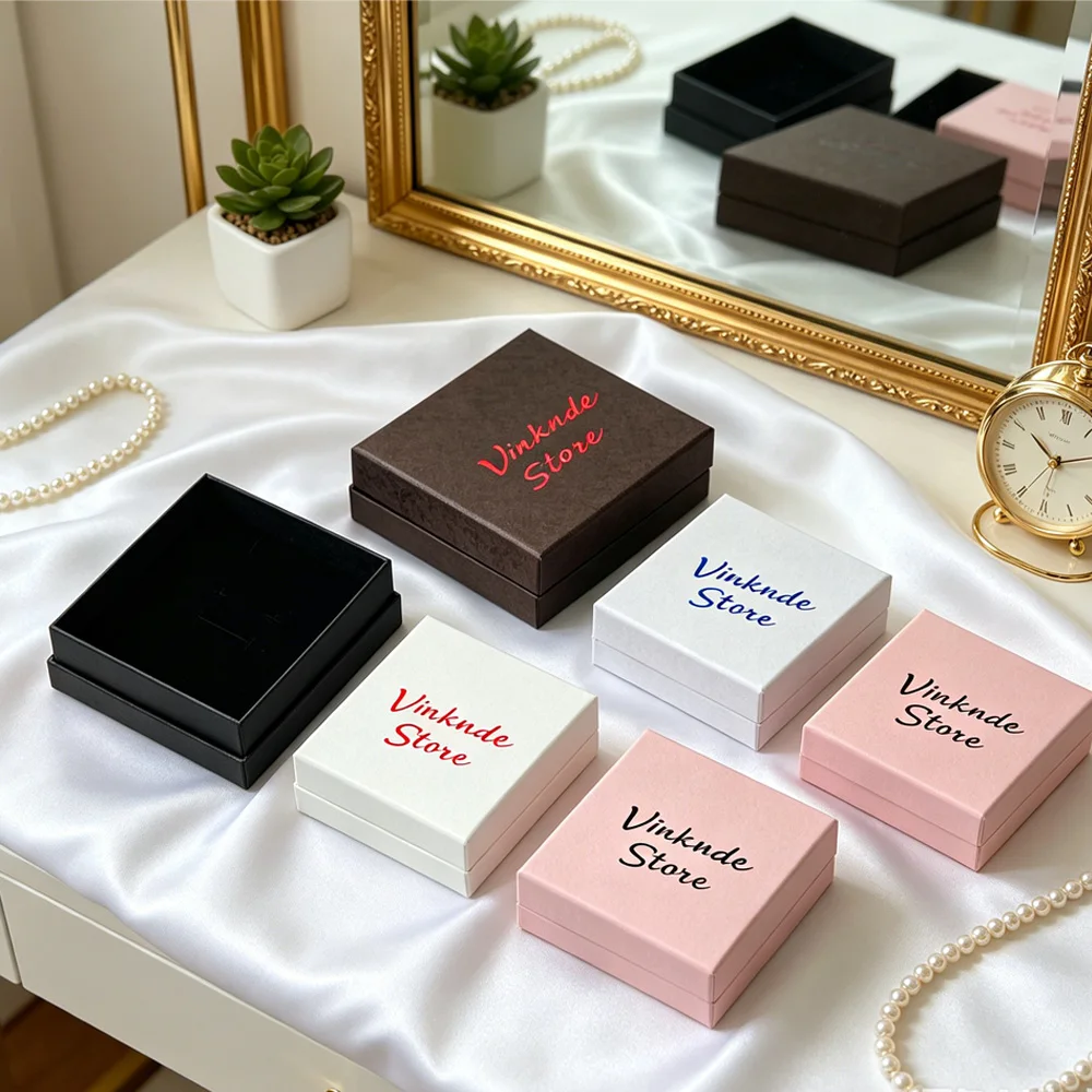 24Pcs Custom Logo Name Text Flip-top Jewelry Box Beige Pink Necklace Earrings Bracelet Brooches Packaging Lid Boxes for Gift Dis
24Pcs Custom Logo Name Text Flip-top Jewelry Box Beige Pink Necklace Earrings Bracelet Brooches Packaging Lid Boxes for Gift Dis