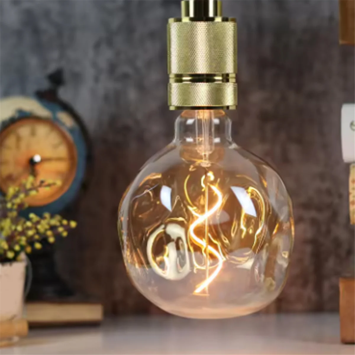A47ZZ E27 Vintage Led Bulb 4W 110v Dimmable Special Shaped Big Stone Bulb Festival Events Decorative Bulb Gold
A47ZZ E27 Vintage Led Bulb 4W 110v Dimmable Special Shaped Big Stone Bulb Festival Events Decorative Bulb Gold