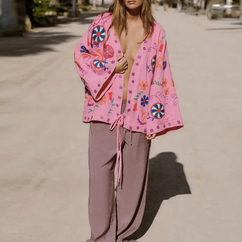 Autumn V Neck Loose Bottoming Lace-up Coat Outwear Winter Long Sleeve Top Cardigan Retro Embroidered Floral Print Women's Jacket
Autumn V Neck Loose Bottoming Lace-up Coat Outwear Winter Long Sleeve Top Cardigan Retro Embroidered Floral Print Women's Jacket