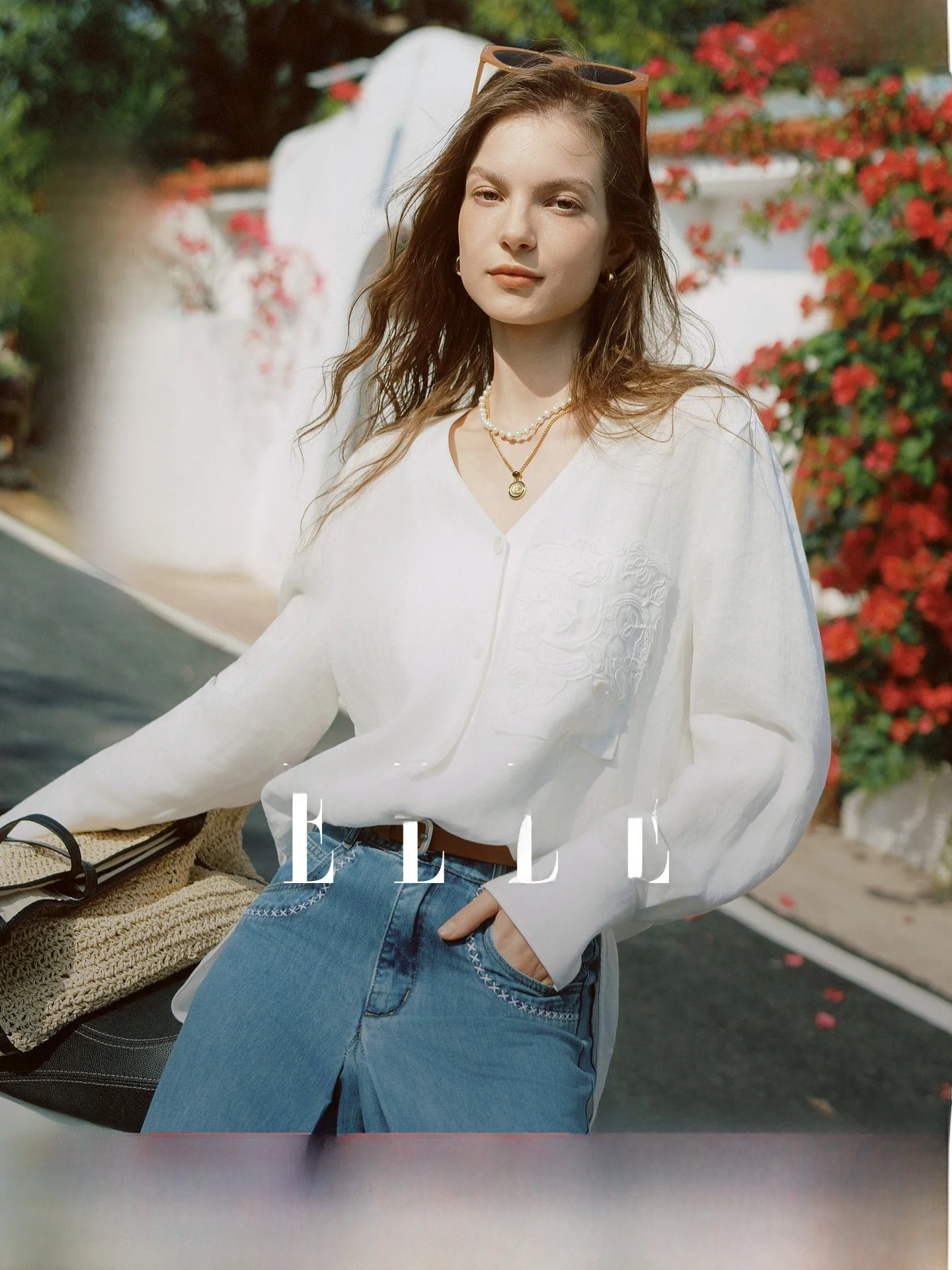 Elegance White Linen V-neck Shirt Women's Premium Feel Spring New Style ELLE Commute Simple Loose Fit Long Sleeve Button up
Elegance White Linen V-neck Shirt Women's Premium Feel Spring New Style ELLE Commute Simple Loose Fit Long Sleeve Button up